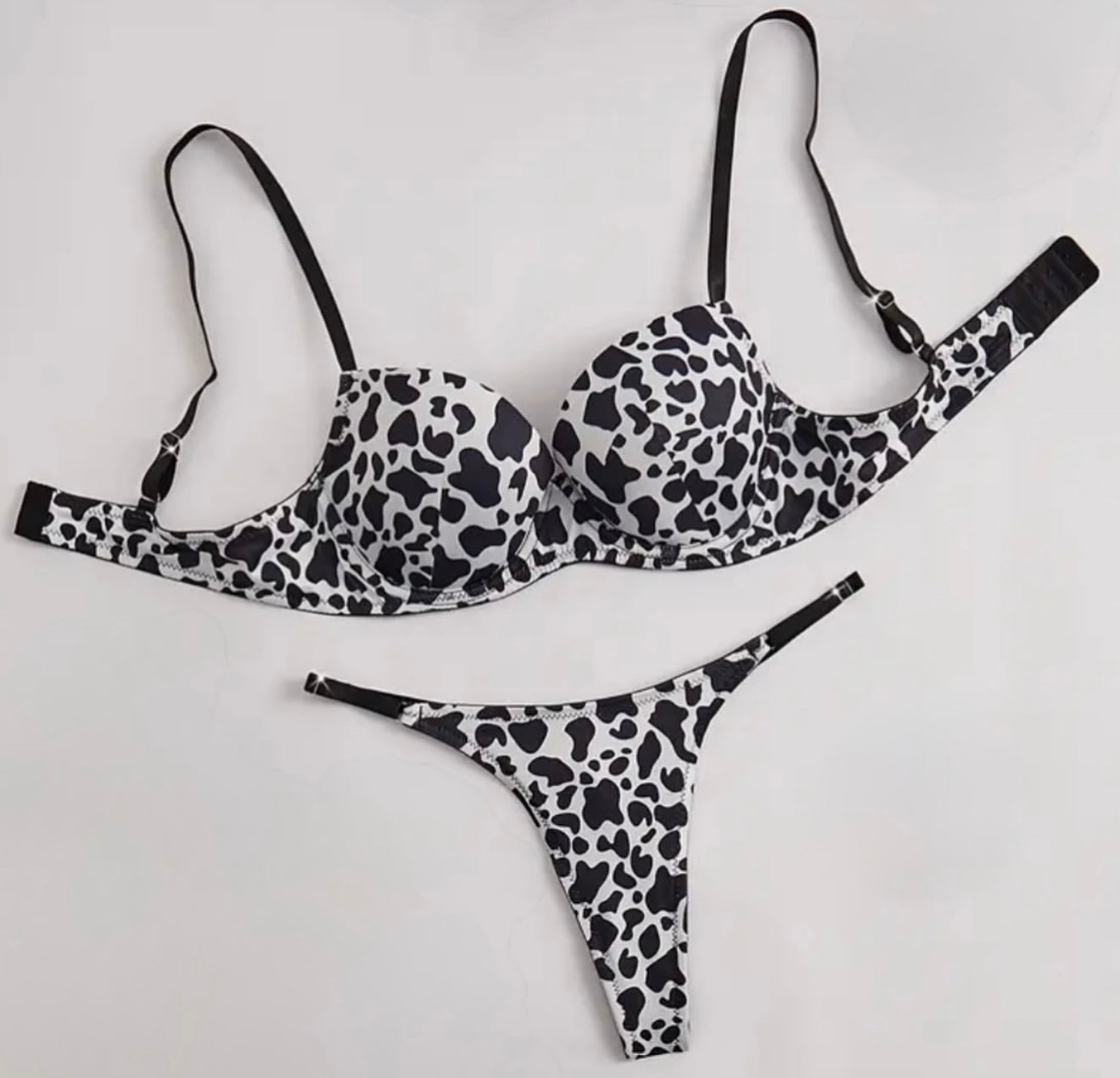 Conjunto Blanco Animal Print Vaca con Push-Up