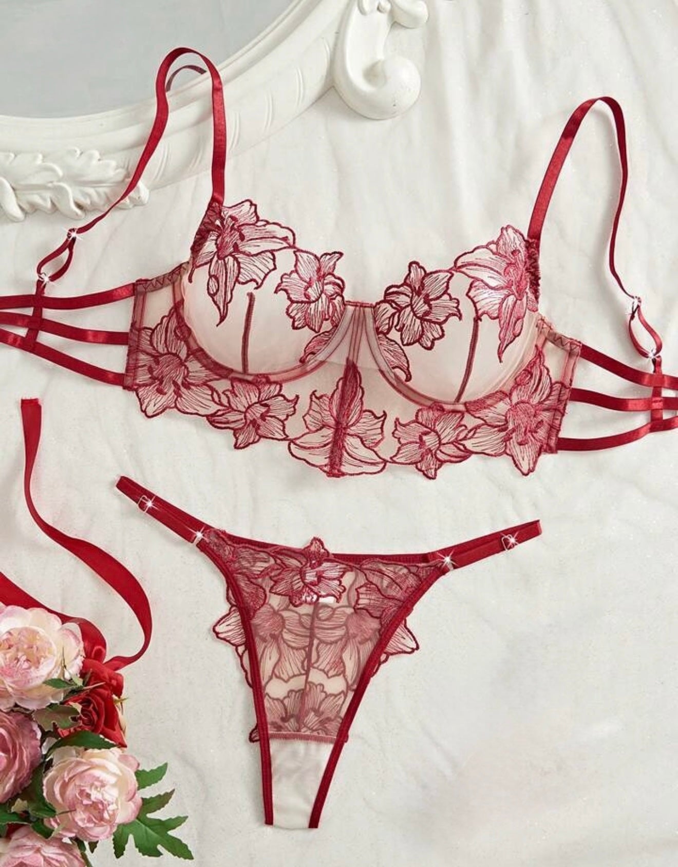 Lencería Rojo Floral